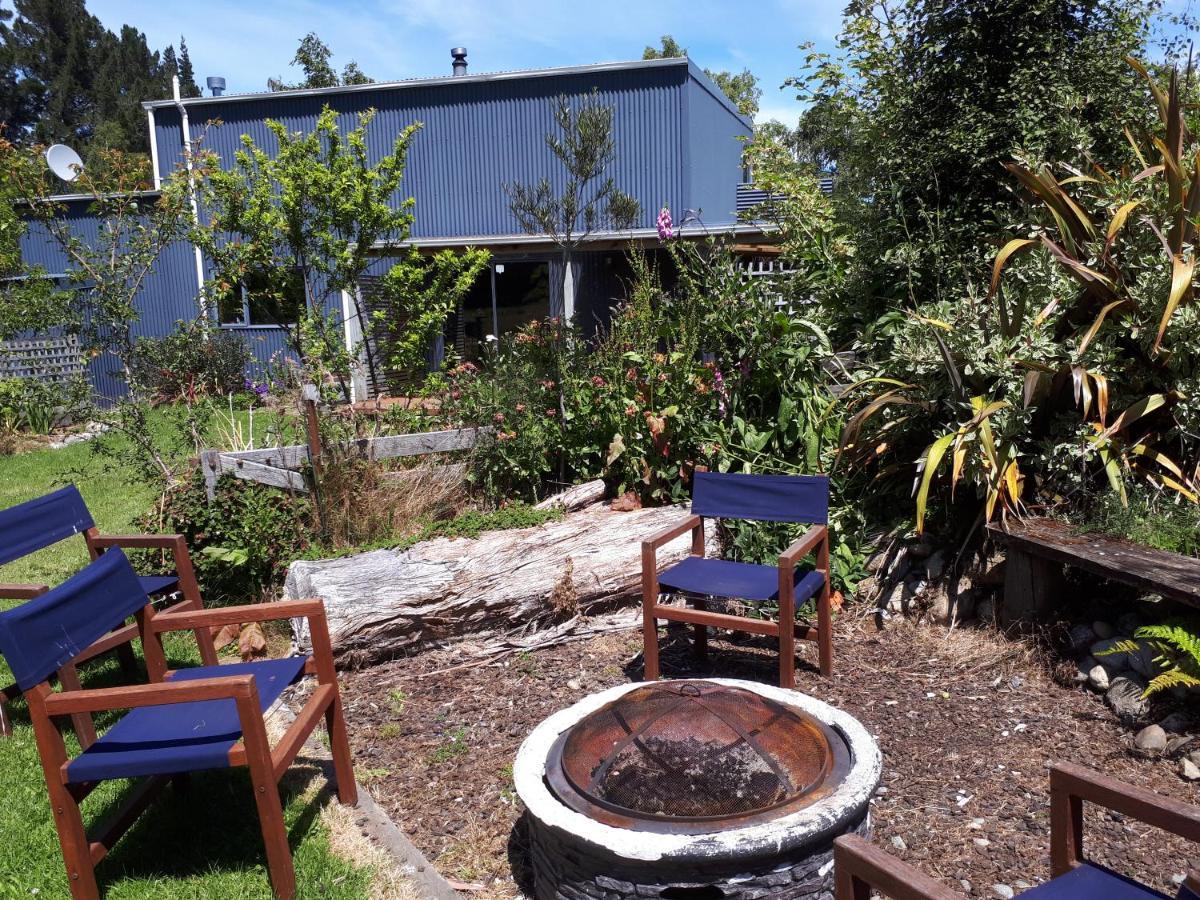 Te Anau Farm Cottage エクステリア 写真