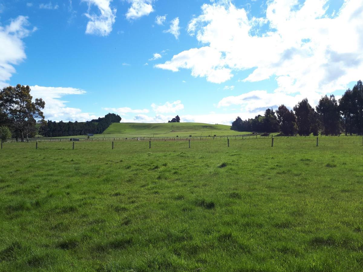 Te Anau Farm Cottage エクステリア 写真